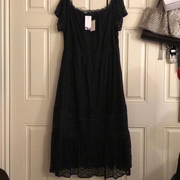 Dress - Picture 13 of 16